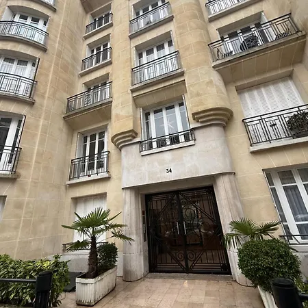 Tour Eiffel Molitor Apartment